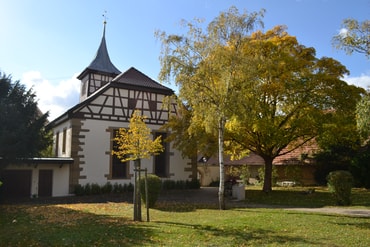 Wadenserkirche, Blick vom Friedhof