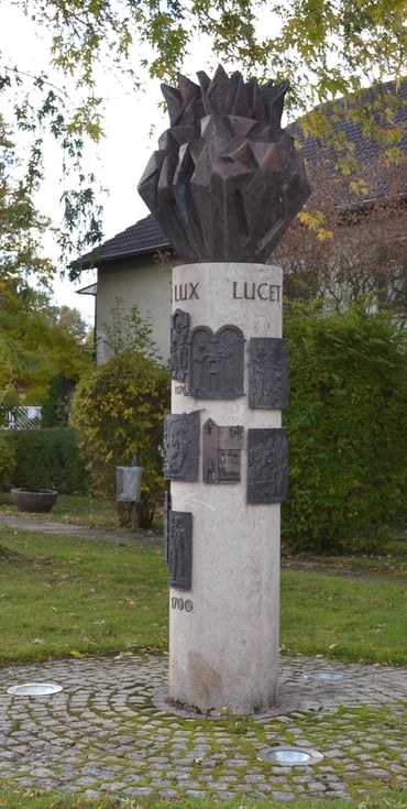 Die Waldensersäule am Kelterplatz